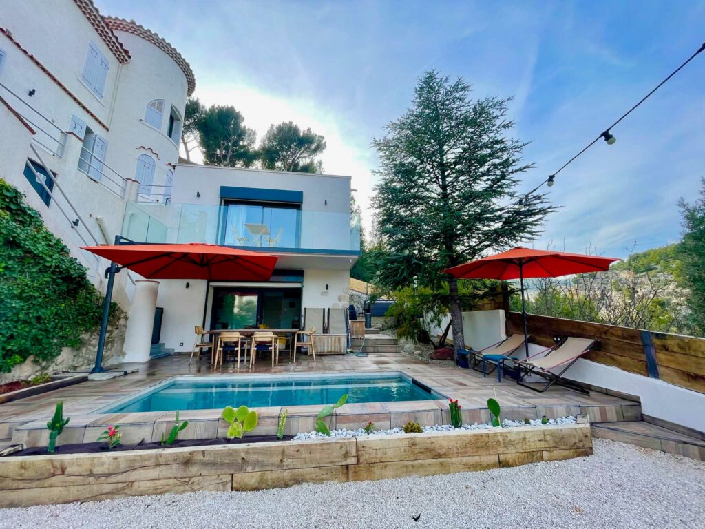 Bestouan Suite with Private Swimming Pool and Sea View